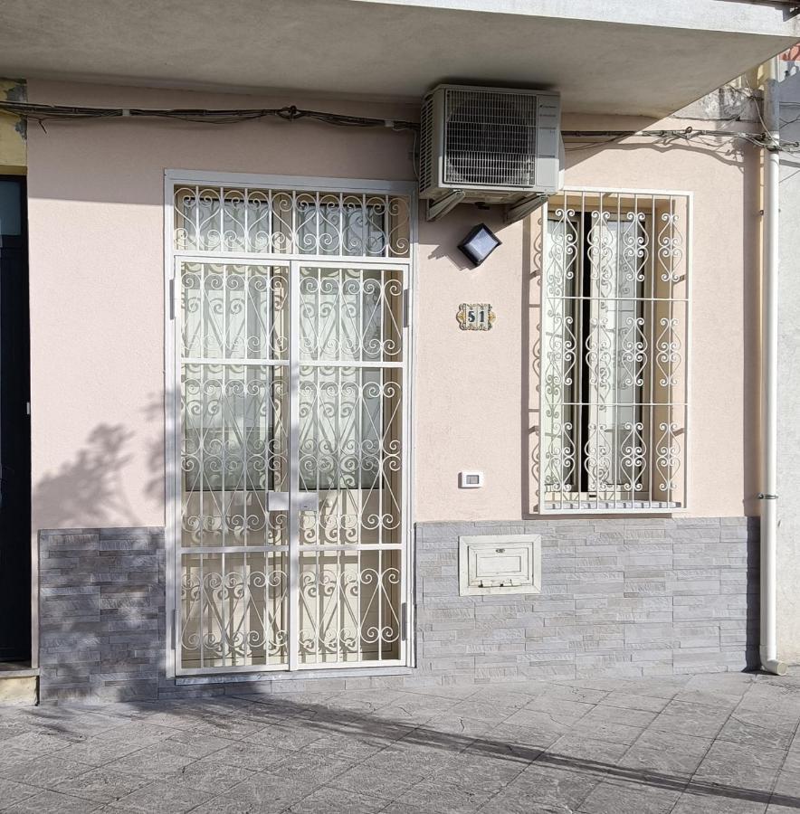 Bilocale Fronte Mare Apartment Giardini Naxos Exterior photo